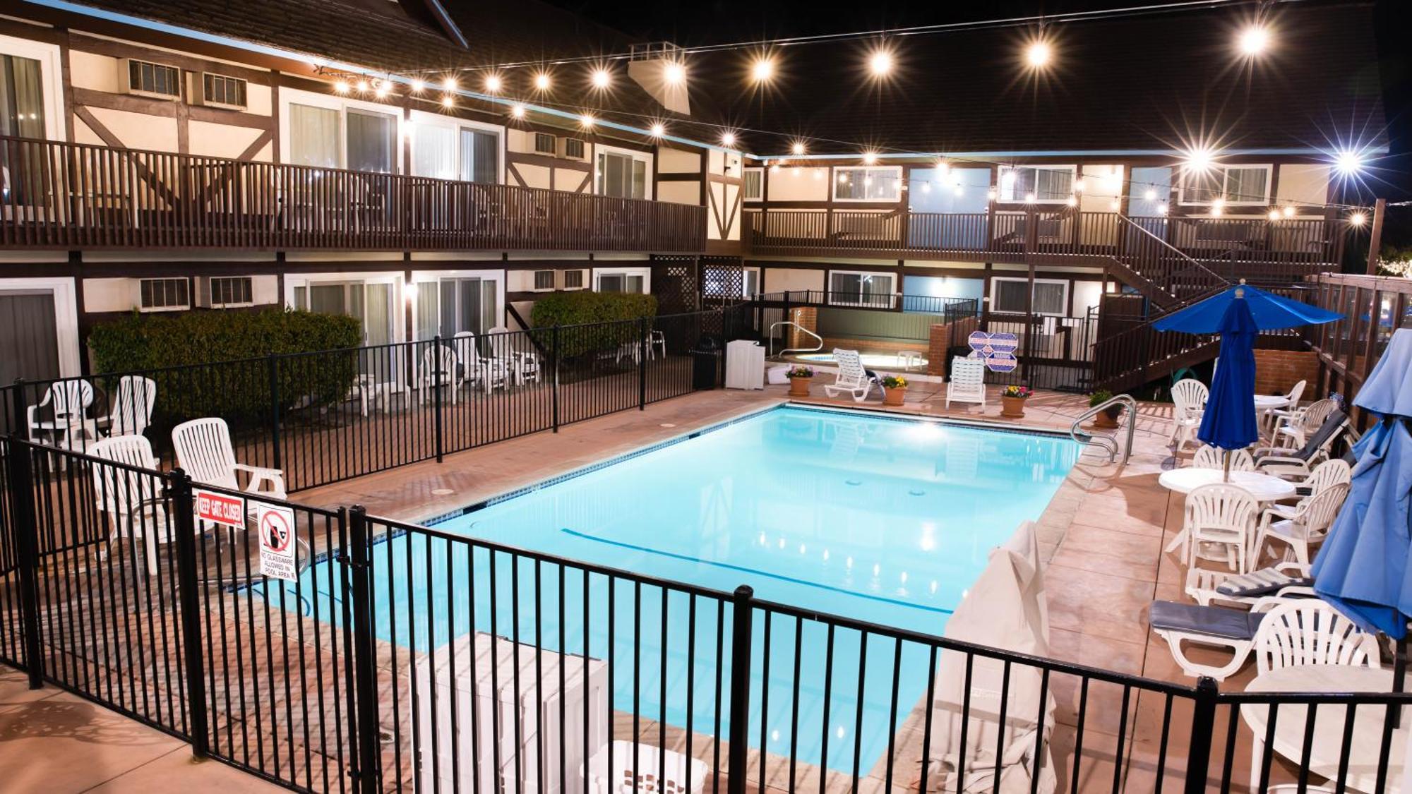 King Frederik Inn Solvang Exteriér fotografie